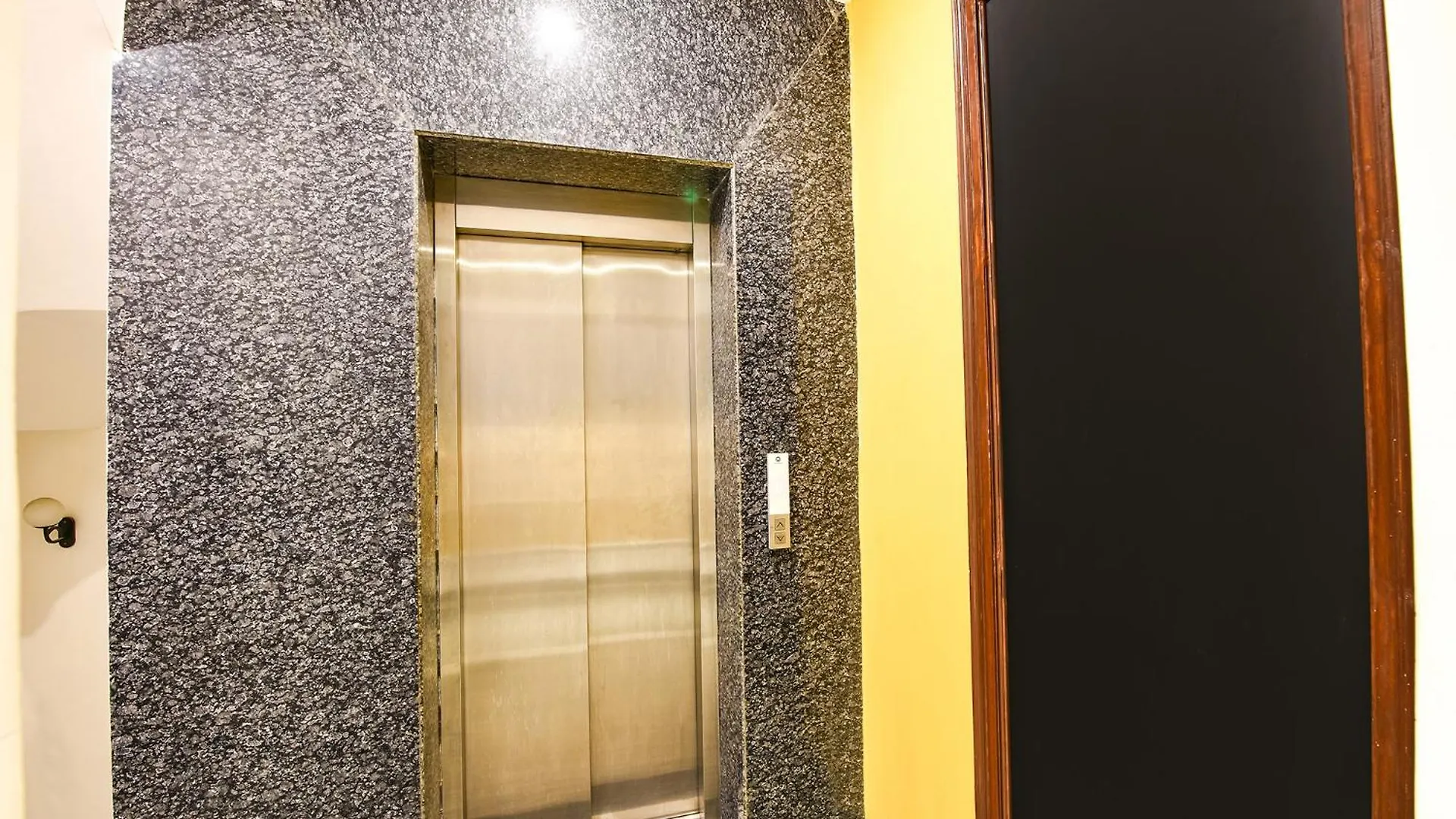Fabhotel The Prime Land Gurgaon